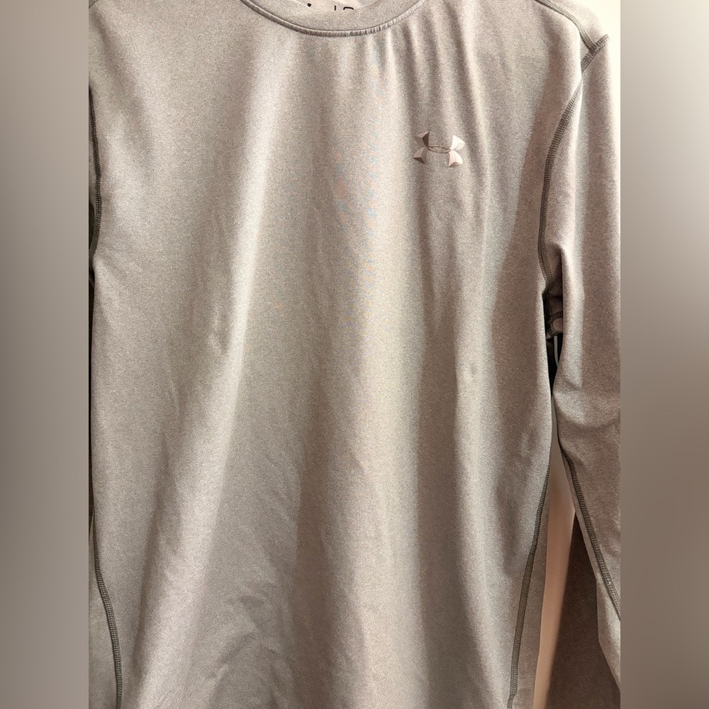 Under Armour fitted cold gear Men's Gray Long Sleeve Shirt - Picture 2 of 6